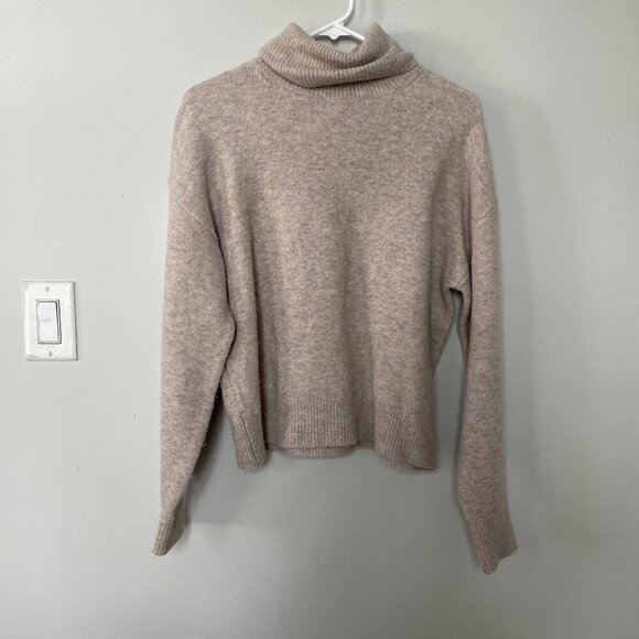 H&M Sweaters - H&M women's size small beige tan turtleneck sweater casual comfortable warm knit